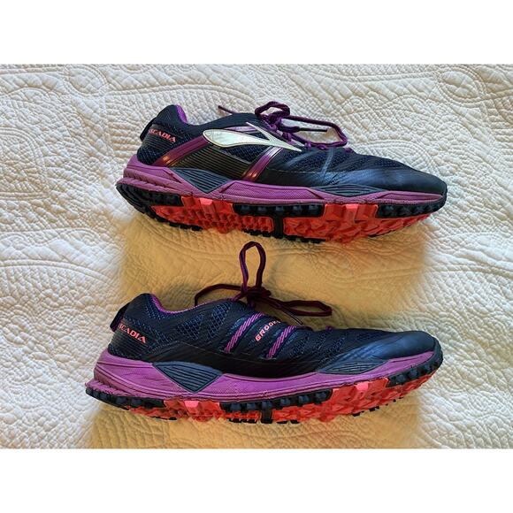 Brooks Cascadia women’s trail running shoes sneakers US 10 $140 UK 8 pink purple - Picture 7 of 10